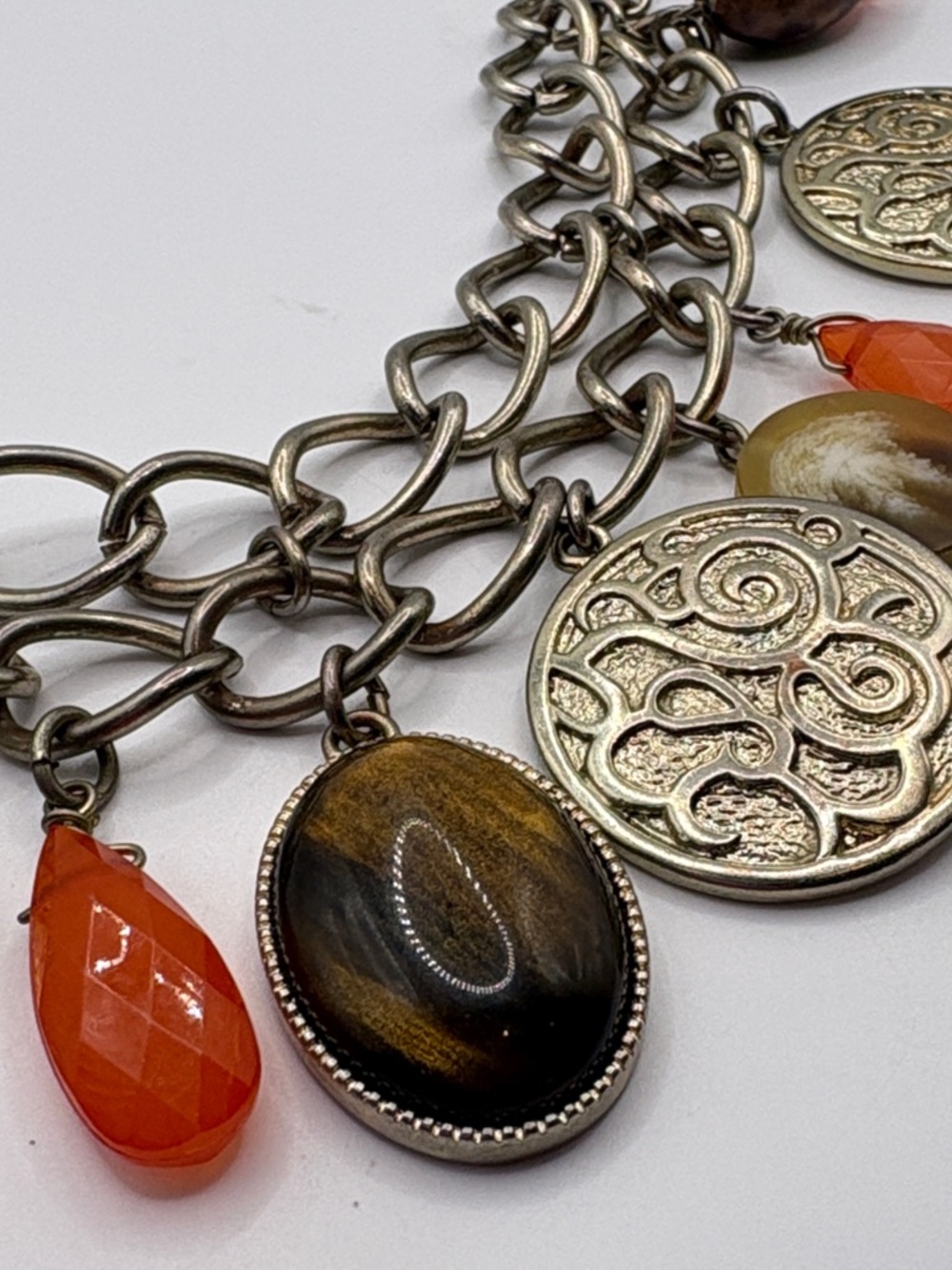 New York & Company Gold-Tone Multi-Charm Necklace Tigers Eye Brown Vintage - Picture 5 of 5
